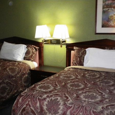 Holiday Motel - フレズノ 部屋 写真