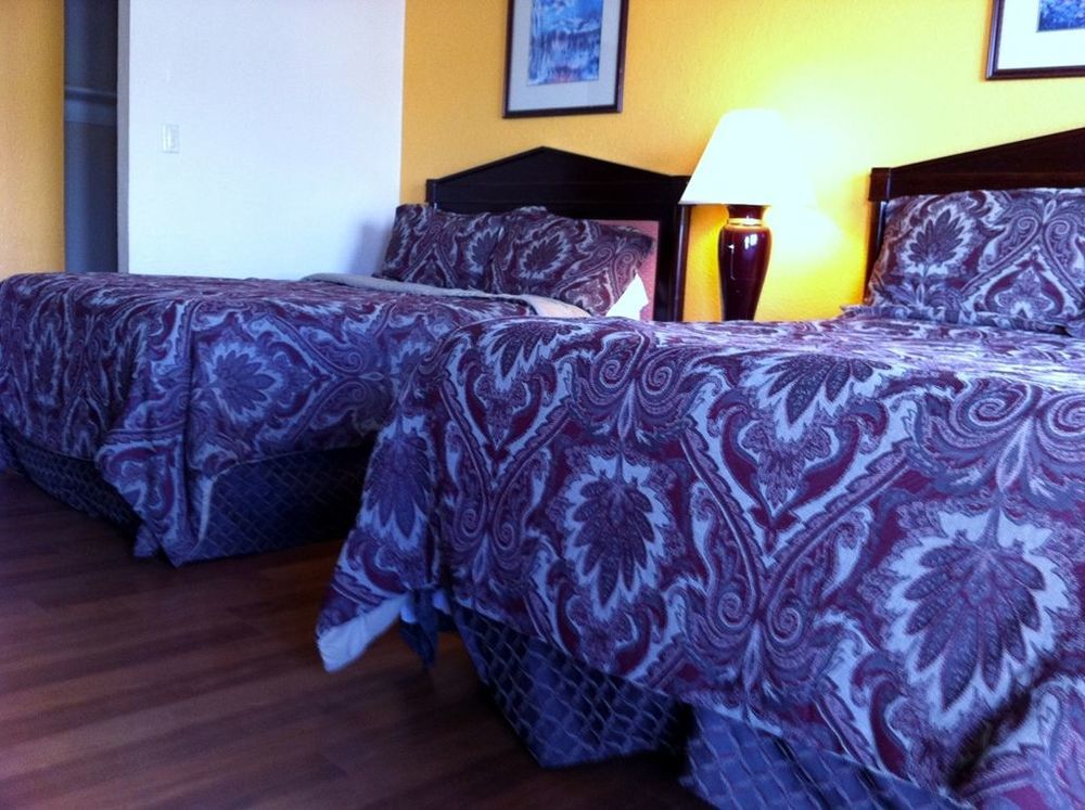 Holiday Motel - フレズノ 部屋 写真